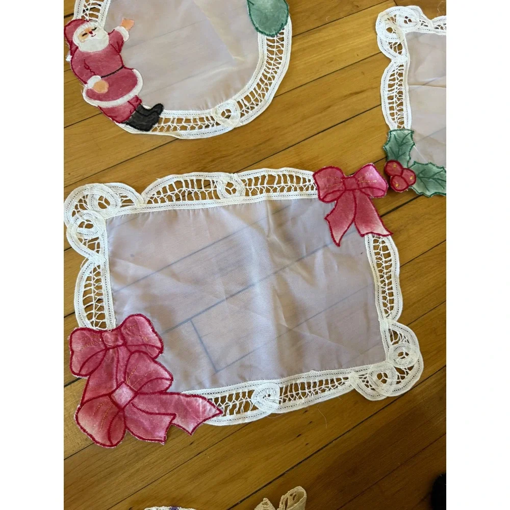 Vintage unique Holiday theme doily bundle‎ of 5 embroidered color pop